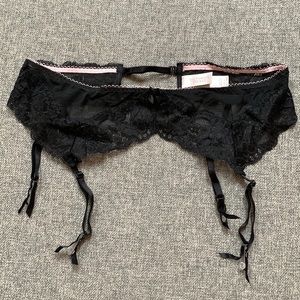 Victoria’s Secret Garter Belt